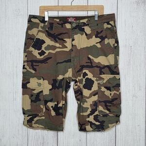 MATCH Camouflage Camo Cargo Shorts Men’s size XXL / 36